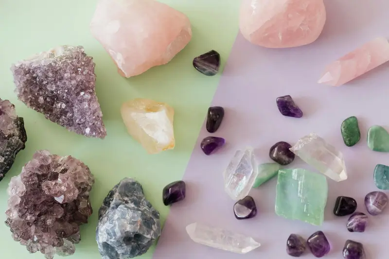 Verschiedene Edelsteine als Schmuck